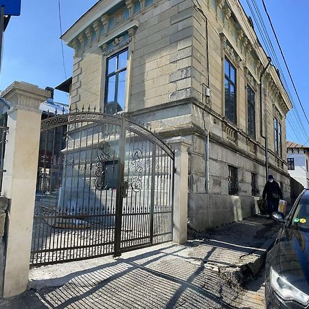 Casa Continentelor Hotell Cîmpulung Exteriör bild