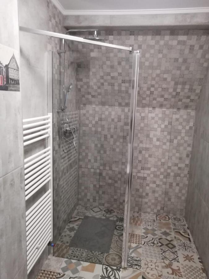 Casa Continentelor Hotell Cîmpulung Exteriör bild