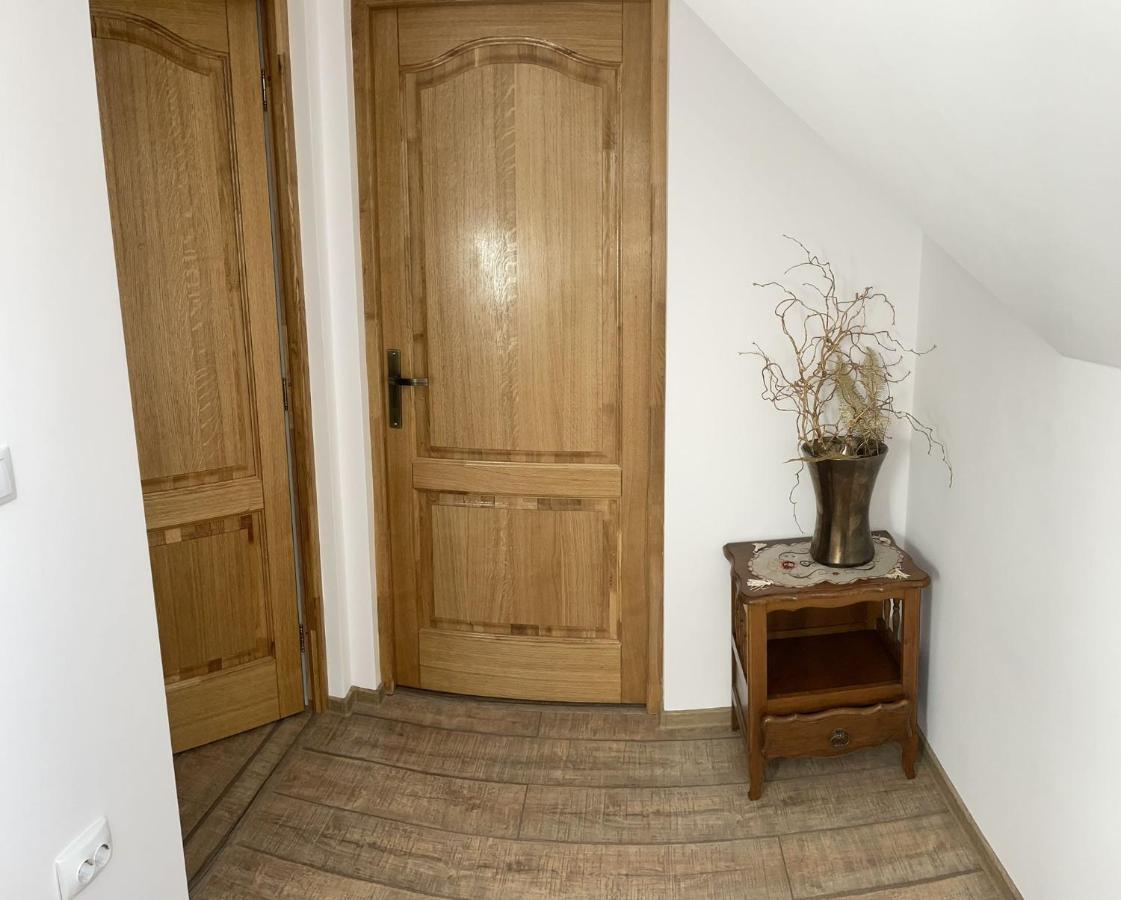 Casa Continentelor Hotell Cîmpulung Exteriör bild