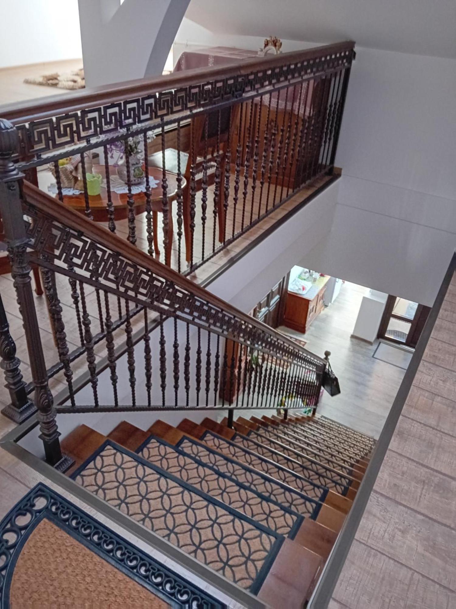 Casa Continentelor Hotell Cîmpulung Exteriör bild