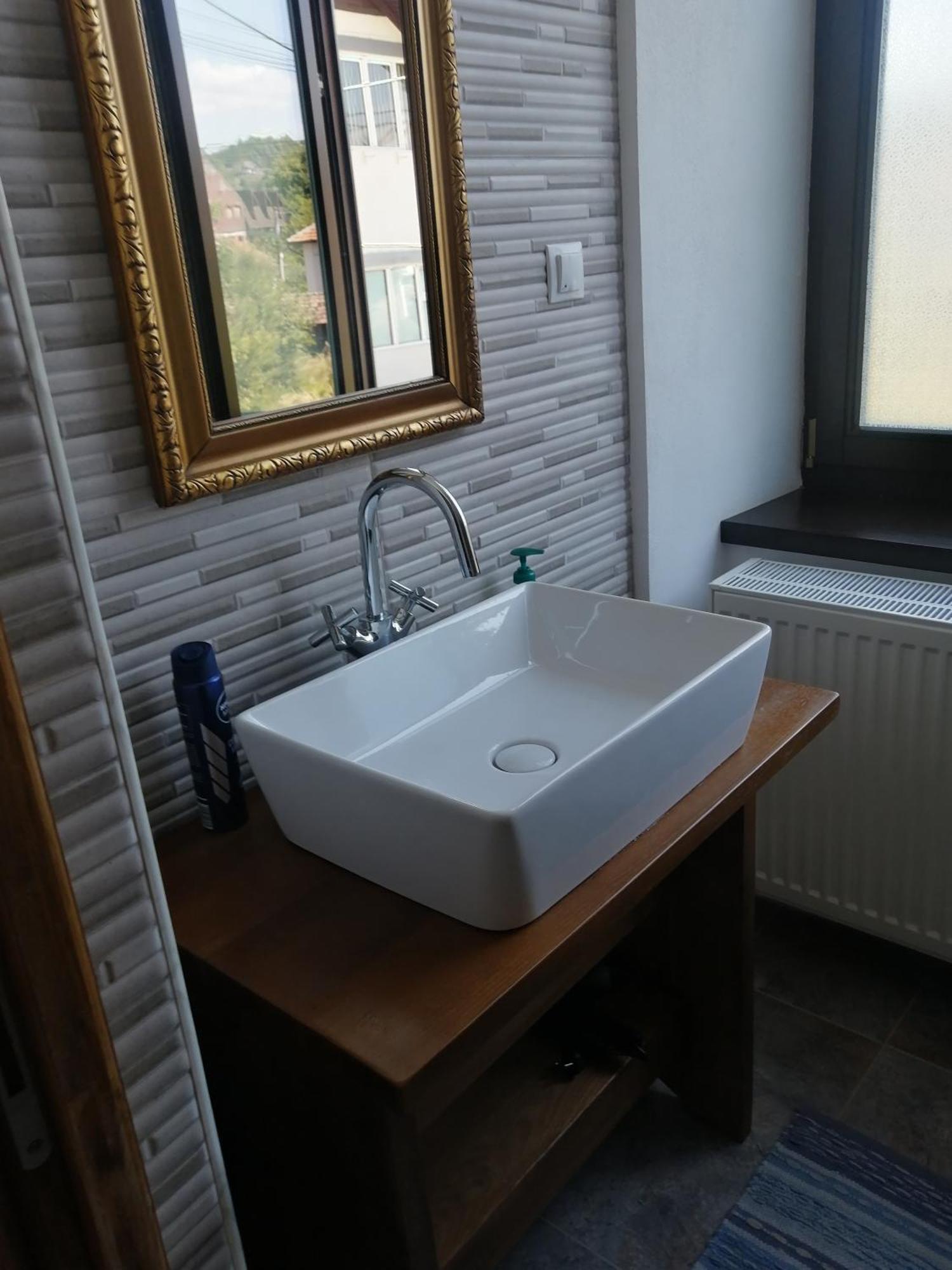 Casa Continentelor Hotell Cîmpulung Exteriör bild