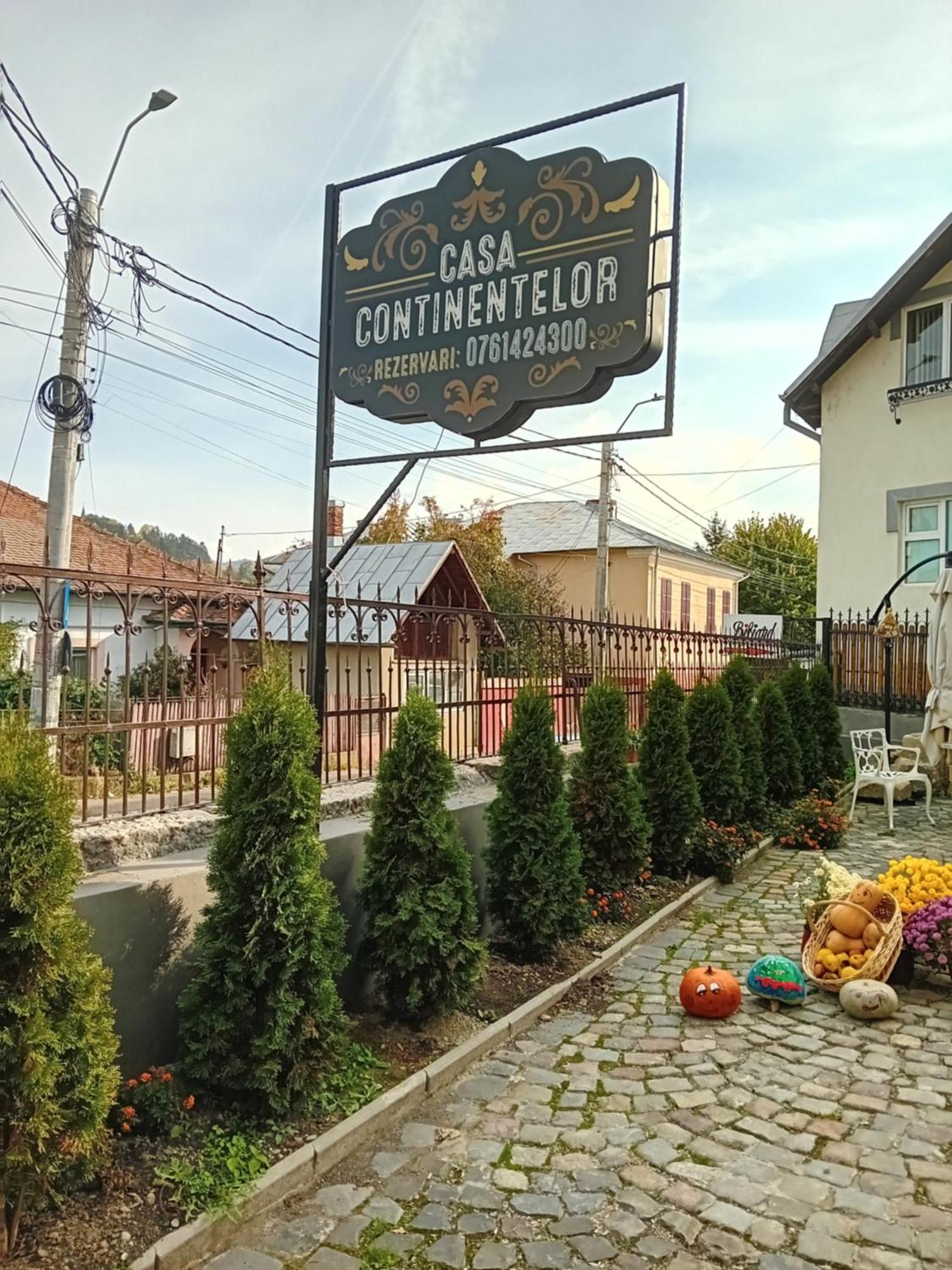 Casa Continentelor Hotell Cîmpulung Exteriör bild